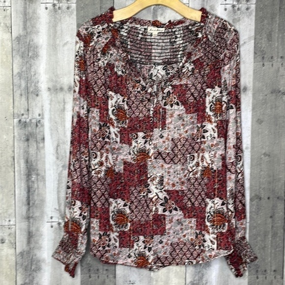 JANE and Delancy multicolored long sleeve‎ boho blouse. Smocked neckline/sleeves - Picture 1 of 13